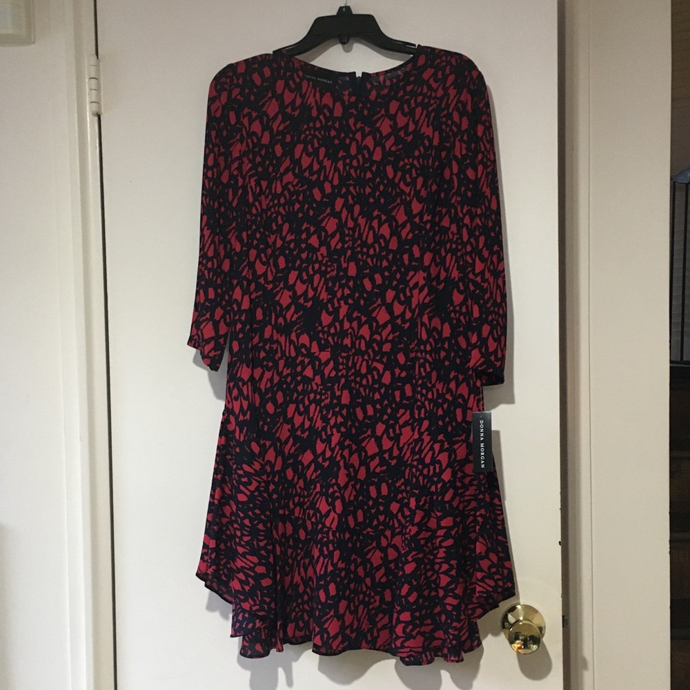 Never worn beautiful Donna Morgan dress!